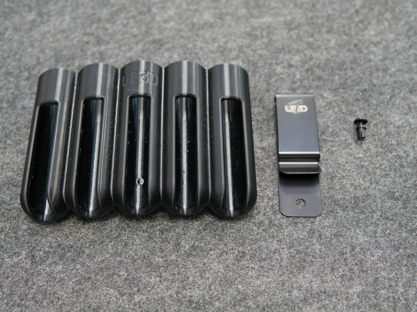 5-pack CO₂ belt holder with metal clip – secure hold for 12g capsules on the go