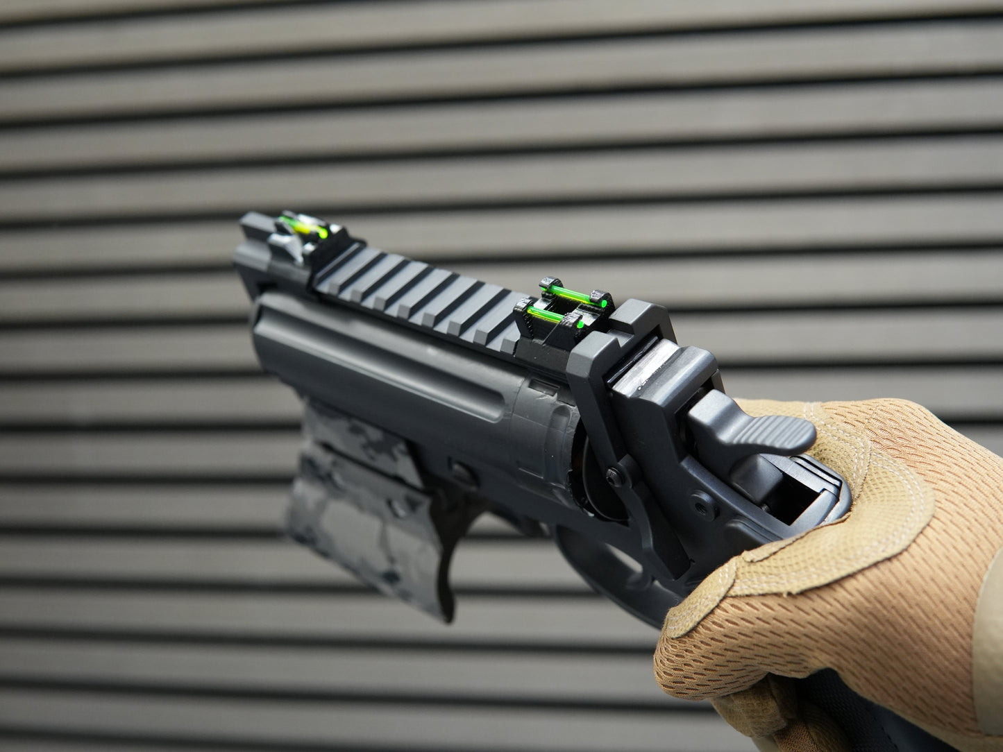 Dartie aiming aid with fiber optics (formerly Sixneedler)